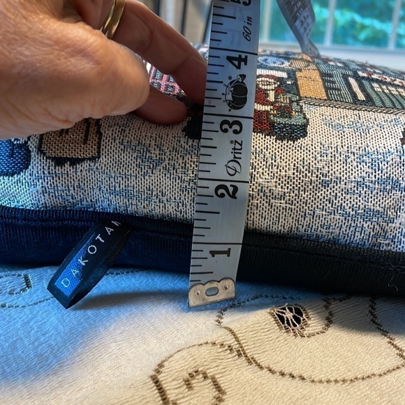 🌟Host  Pick🌟 DAKOTAH Tapestry Accent Town Village Scene Pillow - Picture 7 of 9